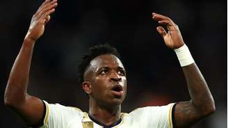 Vinicius Júnior tem vínculo com o Real Madrid até o ano de 2027.