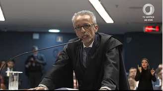 Jair Alves Pereira, um dos advogados de Mauro Cid, durante sustentação no STF