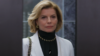 Odete Roitman em elevador da TCA