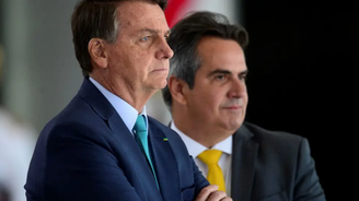 O ex-presidente Jair Bolsonaro (PL) à frente e o senador Ciro Nogueira (PP-PI) ao fundo