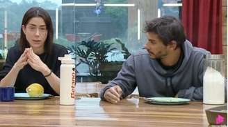 A jornalista afirmou que tem um relacionamento e disse a Shia que os dois deveriam ser amigos 