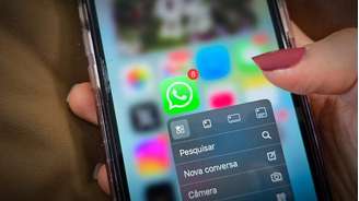 Com a proibição de chatbots externos, o Meta AI será o único assistente de IA disponível dentro do WhatsApp