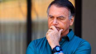 O ex-presidente Jair Bolsonaro foi preso neste sábado, 22.