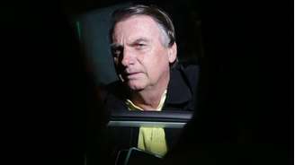 O ex-presidente Jair Bolsonaro foi preso na manhã deste sábado, 22