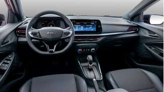 Hatch ganha visual atualizado e agora tem cockpit virtual no painel com duas telas