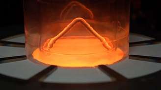 Muito poucas organizações conseguem fornecer telureto de cádmio e zinco.