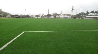 CT Rei Pelé, do Santos, recebeu gramado sintético para atividades das categorias de base.