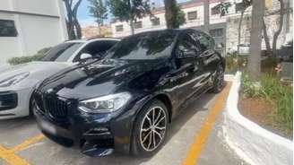 Carro apreendido em operação da Polícia Civil.