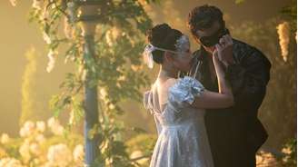 Luke Thompson e Yerin Ha interpretam Benedict e Sophie, protagonistas da 4ª temporada de 'Bridgerton'