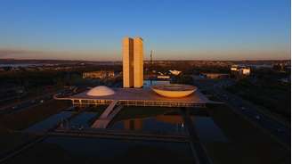 Congresso abre último ano da legislatura com MPs e disputas políticas