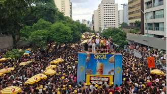 Prefeitura diz que público do bloco com Calvin Harris foi recorde, mas não informou números