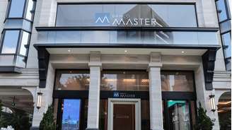 Fachada do Banco Master na região Vila Olimpia