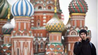 Agência estatal Tass Media noticiou que WhatsApp deverá ser bloqueado permanentemente na Rússia em 2026