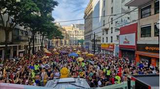 Bloco Minhoqueens reuniu multidão em São Paulo