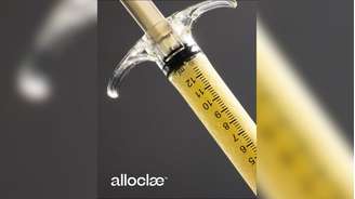 AlloClae é oferecido nos Estados Unidos; no Brasil, não é permitida a venda de materiais provenientes de cadáveres.