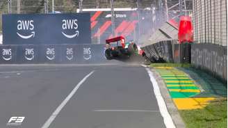 Corrida sprint da Fórmula 3 foi encerrada precocemente por acidente de companheiros de equipe.