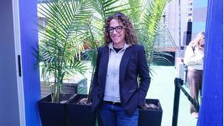'O Brasil tem recursos, pessoas muito inteligentes, uma comunidade empresarial forte e uma boa localização geográfica para o comércio', diz Amy Webb (na foto, na SP House, espaço do governo de SP no SXSW 2026)