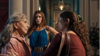 Josefa (Grazi Massafera), Arminda (Grazi Massafera) e Gerluce (Sophie Charlotte) de Três Graças (Reprodução/TV Globo)