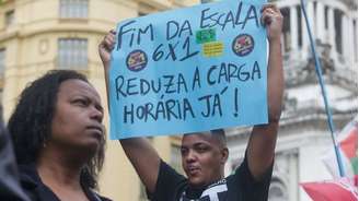 Manifestação no Rio de Janeiro contra a escala 6x1 dentro do movimento Vida Além do Trabalho