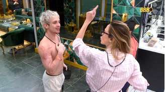 Ana Paula movimenta a casa em sua primeira noite como líder