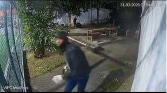 Vídeo mostra suspeitos encapuzados durante invasão em condomínio no Rio