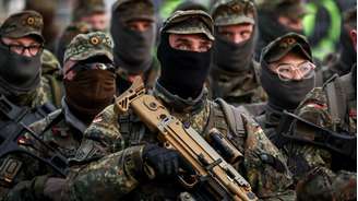 Serviço militar obrigatório na Alemanha foi encerrado em 2011, mas governo agora busca ampliar suas forças armadas