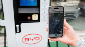 Carregador rápido BYD