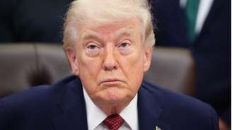 O presidente dos EUA, Donald Trump, acusou o Irã de atacar navios na rota comercial do Estreito de Ormuz