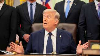 O presidente Donald Trump declarou ter obtido a prorrogação do cessar-fogo entre Israel e o Líbano por mais três semanas, após uma reunião com embaixadores dos dois países na Casa Branca. 23 de abril de 2026