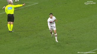 Bobadilla comemora gol de Luciano contra o Corinthians