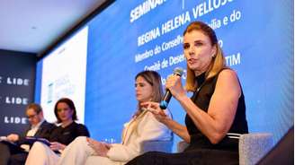 Regina é uma dos quatro filhos do casal Maria Helena Moraes Scripilliti e Clovis Scripilliti 