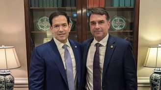 Anúncio feito pelo Departamento de Estado ocorre um dia após Flávio Bolsonaro se encontrou com Marco Rubio nos EUA