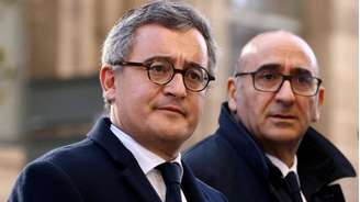 Ministros da Justiça, Gerald Darmanin (esq.), e do Interior, Laurent Nunez, realizam reunião emergencial com o primeiro-ministro francês, Sébatien Lecornu, nesta sexta-feira (05/06/2026). Imagem de arquivo: 20/11/2025