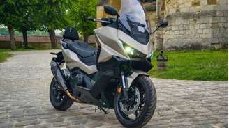 Mercado de motocicletas e scooters: as vendas caíram em maio de 2026, mas as marcas chinesas estão em alta. CFMoto, Zontes e Voge estão ganhando terreno na França. © DL