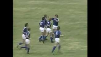 Apesar de diferente, Alemanha já usou o azul em jogo na década em 1986, contra o Atlético Morelia, do México.