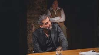 Wagner Moura em cena de "Um Julgamento - Depois de O Inimigo do Povo".
