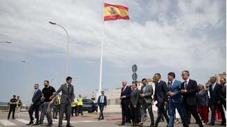 O primeiro-ministro espanhol, Pedro Sánchez, e o governador de Gibraltar, Fabián Picardo, participaram da cerimônia que oficializou o fim aos controles fronteiriços.