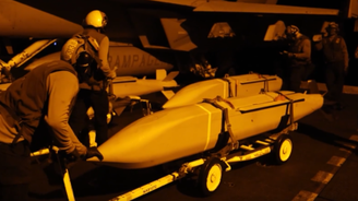 O Comando Central dos EUA (Centcom) divulgou ter lançado uma "nova onda" de ataques pela nona noite consecutiva