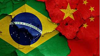 Bandeiras de Brasil e China