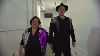 Paulo Gustavo e a mãe, Déa Lúcia, durante o espetáculo 'Filho da Mãe'