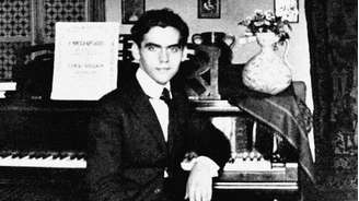 Federico García Lorca retratado aos 20 anos