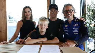 Filho de Kimi Raikkonen, de 11 anos, agora faz parte da equipe de jovens pilotos da Red Bull.