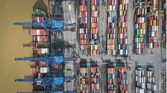 Comércio bilateral entre Brasil e EUA permanece em trajetória de retração em 2026, segundo a Amcham