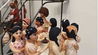 A exposição A Terra Modelada Pela Arte fica em cartaz até 30 de setembro de 2026 na Galeria Ricardo Fernandes, no Marais.