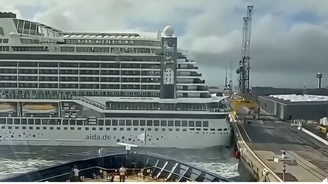 Navio colide com cais em Le Havre, na França