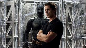 Christian Bale viveu o Batman entre 2005 e 2012. O ator de 52 anos inaugurou um centro de acolhimento nos EUA.