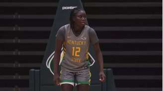 Amina Seck, jogadora de basquete detida pelo ICE 