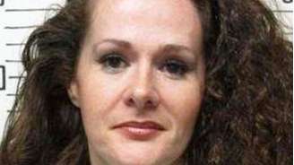 Christa Pike. Pike, de 50 anos, segue hospitalizada e sem previsão de recuperação