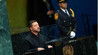 O presidente da Ucrânia, Volodymyr Zelensky, discursa na 81ª Assembleia Geral das Nações Unidas (AGNU), na sede da ONU, em Nova York, nos Estados Unidos, em 23 de setembro de 2026.