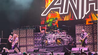Baterista aprende músicas do Anthrax em 4 horas e faz show para 60 mil pessoas